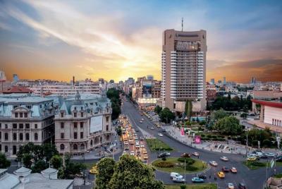 Privado: recorrido panorámico por Bucarest (en automóvil) y recor