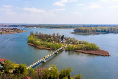 Excursión de medio día a Snagov y Mogosoaia - Tour en grupos pequ Excursión de medio día a Snagov y Mogosoaia - Tour en grupos pequ
