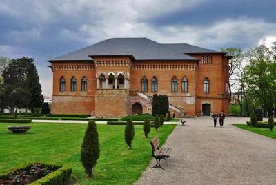 Excursión privada de medio día al monasterio de Snagov y al palac