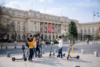 Paseo en scooter eléctrico de Bucarest