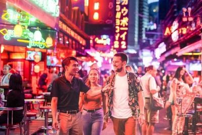 Recorrido privado nocturno por la comida callejera de Bangkok