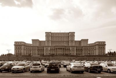 Tour del comunismo de Bucarest: aspectos más destacados y pequeño Tour del comunismo de Bucarest: aspectos más destacados y pequeño