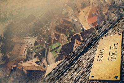 Tour a la luz de las velas de Sighisoara en la ciudad natal de Dr