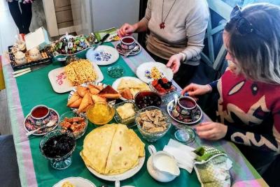 Descubre Tatarstán: cocina y costumbres con locales cerca de Kaza