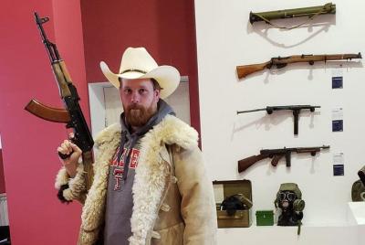 Tira de campo Kalashnikov y degustación de vodka