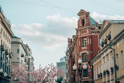 Tour privado de arquitectura: las mejores vistas de Moscú con caf