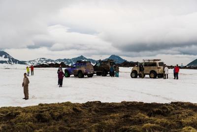 El cráter del volcán Mutnovsky (Tour privado en jeep)