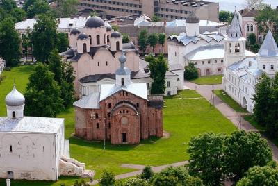 Excursión privada de día completo a Veliky Novgorod desde San Pet
