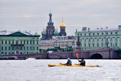 Kayak Tour en el río Neva