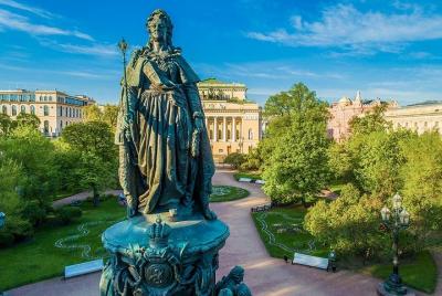 Recorrido privado a pie por los mitos y leyendas de San Petersbur