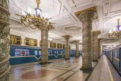 Las mejores estaciones de metro en San Petersburgo