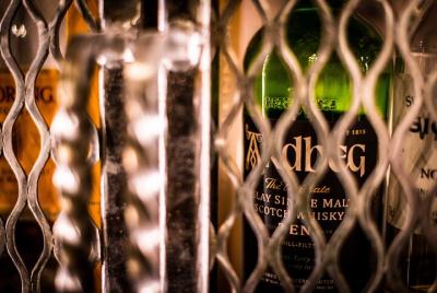 Introducción de 90 minutos al whisky en el casco antiguo de Edimb