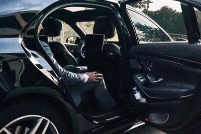 Traslado privado de llegada: Aeropuerto King Abdulaziz JED a Jedd