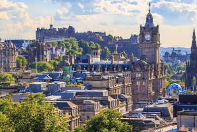 Traslado privado del aeropuerto de Edimburgo (EDI) al centro de E Traslado privado del aeropuerto de Edimburgo (EDI) al centro de E
