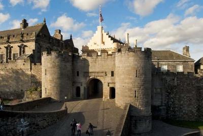 Glasgow Shore Excursion: Loch Lomond, The Trossachs & Stirling Castle Luxury Van Glasgow Shore Excursion: Loch Lomond, The Trossachs & Stirling Castle Luxury Van