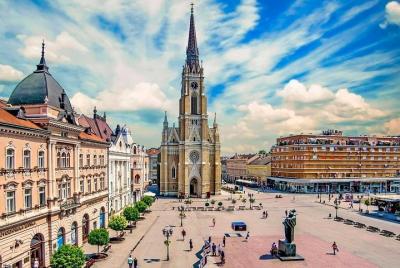 Desde Belgrado: Sremski Karlovci y Novi Sad con cata de vinos en  Desde Belgrado: Sremski Karlovci y Novi Sad con cata de vinos en