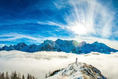 Aventura guiada con raquetas de nieve de 3 horas en los Alpes esl