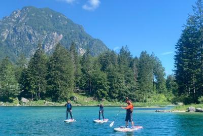 Stand-Up Paddleboarding de medio día en el lago Predil Stand-Up Paddleboarding de medio día en el lago Predil