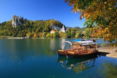  ESP Bled Lake with island and castle - small group - day trip fr