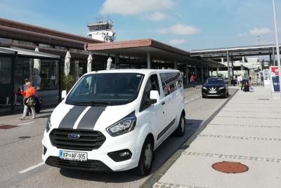 Traslado en grupos pequeños desde el aeropuerto de Ljubljana a Po Traslado en grupos pequeños desde el aeropuerto de Ljubljana a Po