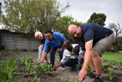 Jardinería y cosecha de productos frescos
