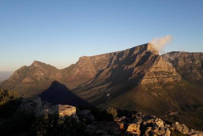 Caminata al atardecer cabeza de león