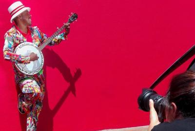 Disfraces locales y sesión de fotos divertida