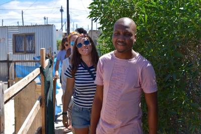 Shack Maze: Tour informal de Hope Hope sobre asentamientos