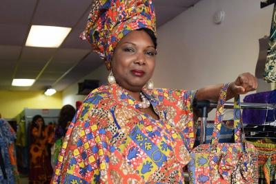 Tour de compras de moda afrocéntrica con un fundador de marca de 