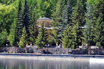 Tour grupal: Jermuk, Noravank, Areni, Khor Virap