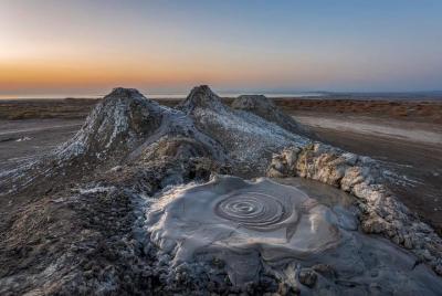 Excursión a los volcanes de Gobustan y lodo