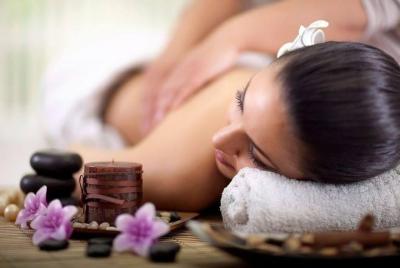 120 minutos Masaje relajante de cuerpo completo + Masaje de cabez 120 minutos Masaje relajante de cuerpo completo + Masaje de cabez