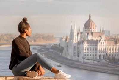 Sesión fotográfica privada en Buda con tu fotógrafo personal