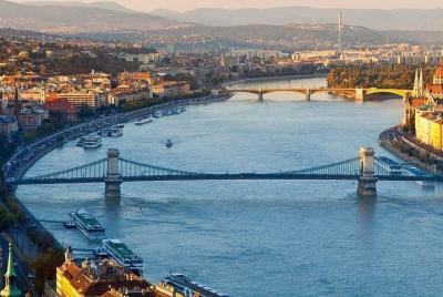 Tour privado de Budapest en coche!