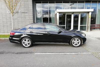 Traslado privado desde la ciudad de Dublín (todas las áreas) al a