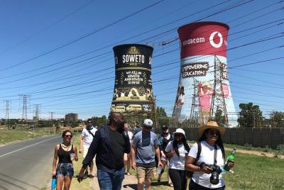 Tour privado de Soweto de día completo con almuerzo