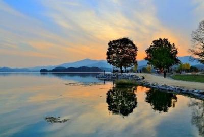 Dumulmeori & Edelweiss Tour de un día del Festival de la Luz en S