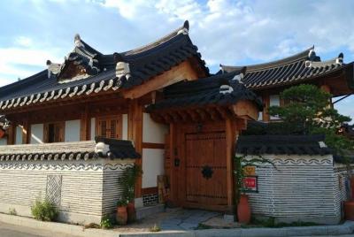 Jongno-gu y Jingwan-dong Highlights Tour de día completo