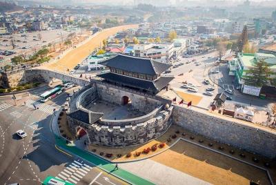 [Solo japonés] Patrimonio mundial Suwon Hwaseong y Hwaseong Gyeon