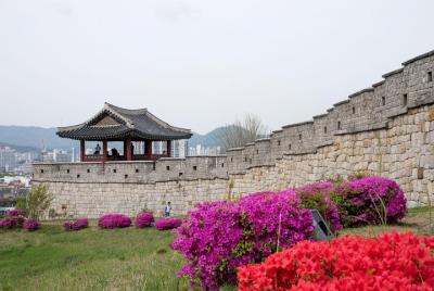 Pueblo Folclórico Coreano y Fortaleza Suwon Hwaseong