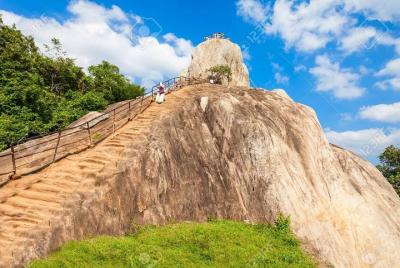 Excursión privada de un día a Anuradhapura y Mihinthalaya desde S