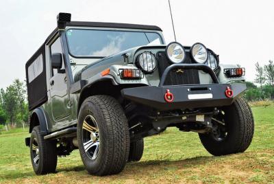 Tour por el pueblo en jeep clásico desde Habarana