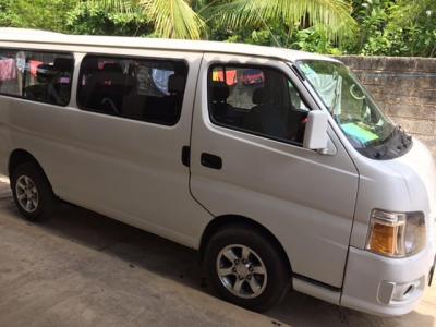 Traslado privado de la ciudad de Anuradhapura a Elephant Pass Cit