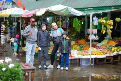 Alquiler de coche privado con conductor-guía para la gira de 03 d