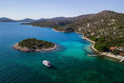 Excursión en barco NP Kornati y Telašćica, grupo pequeño de Biogr