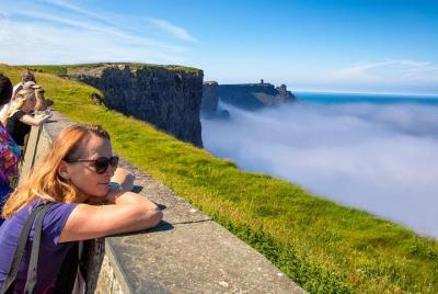 Excursión Premium de Acantilados de Moher desde Dublín con Cuevas