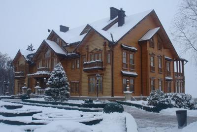 Residencia de campo de Yanukovych: recorrido de 4 horas desde Kie Residencia de campo de Yanukovych: recorrido de 4 horas desde Kie