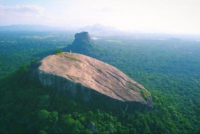 Kandy a sigiriya devuelve kandy por 2 pax precio