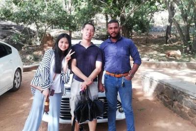 Traslado privado del hotel Kandy al aeropuerto internacional de B