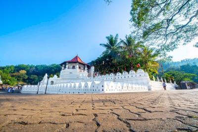 Tour por la ciudad de Kandy desde Negombo